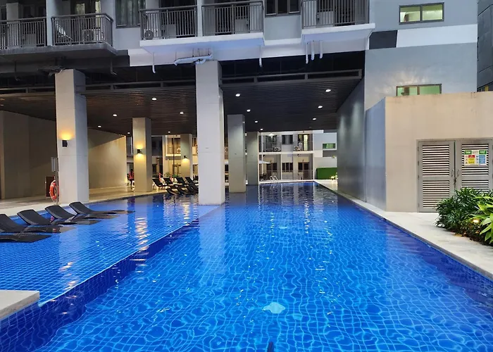 1br With Balcony Condotel In Moa Complex, Entertainment City, Near Naia, Free Wifi, Netflix *