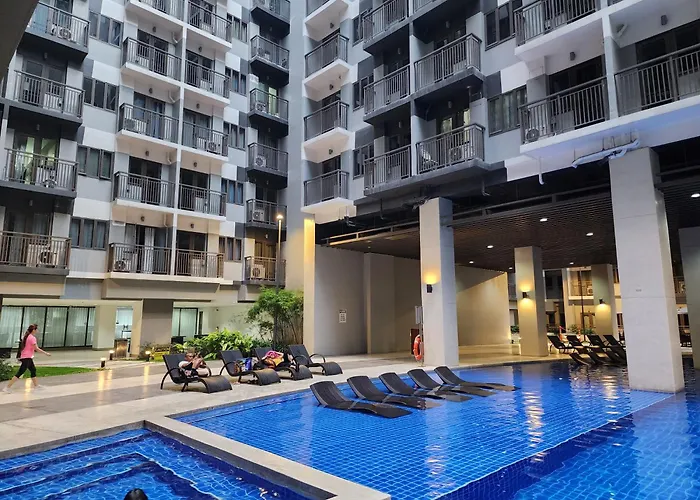 Apartment 1br With Balcony Condotel In Moa Complex, Entertainment City, Near Naia, Free Wifi, Netflix Manila